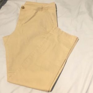 *NWOT* Skinny khakis